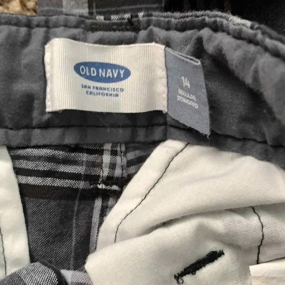 Old Navy Cotton Cargo Shorts Boys Size 14 pair of 2